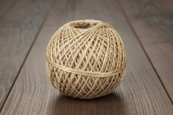 Quels sont les matériaux les plus durables pour des volets extérieurs en milieu côtier?